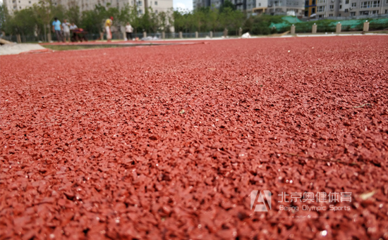 塑胶跑道施工步骤详解(图2)