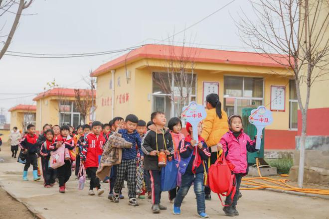 MG娱乐电子从一条塑胶跑道跑向世界 ——记王可奕的初心之旅(图10)