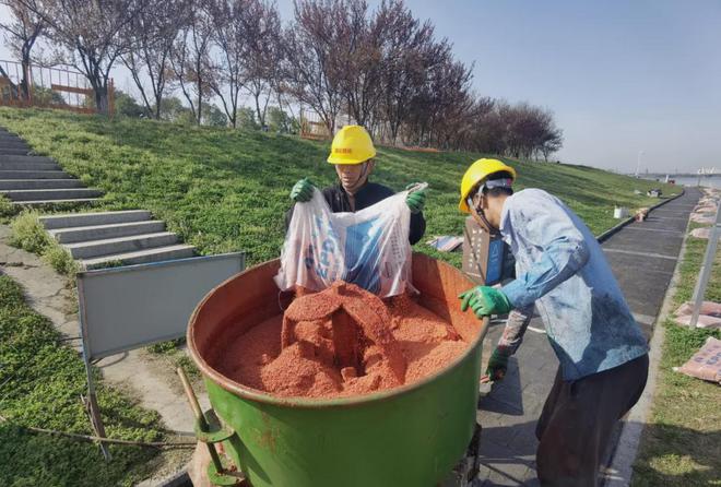 好消息！六安月亮岛环岛塑胶跑道即将登场！有弹性不伤关节！(图2)